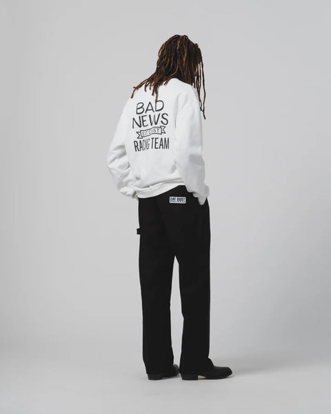 EAT DUST BAD NEWS SWEATER BASIC FLEECE WHITE