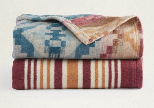 PENDLETON THROW GIFT SET 2 CARICO LAKE + STRIPE SANDSHELL