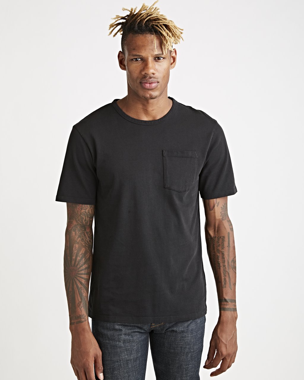 TENUE JOHN POCKET TEE BLACK